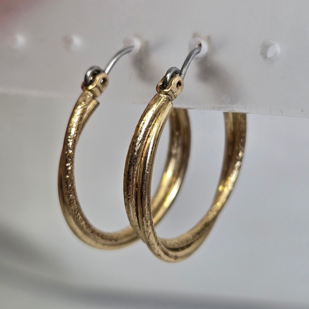 Gold Toned Twisted Design 1" Hoop Earrings,‎ Hinged Closure